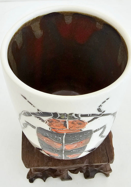 Beetle Sgraffito Porcelain Tumbler: Craftsmanship by Kim and Elizabeth Procelain Tumbler Elizabeth Schowachert Art