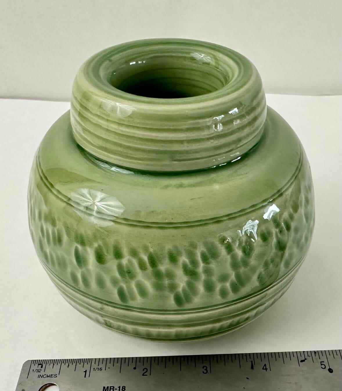 Green Vase With Chattered Pattern Elizabeth Schowachert Art