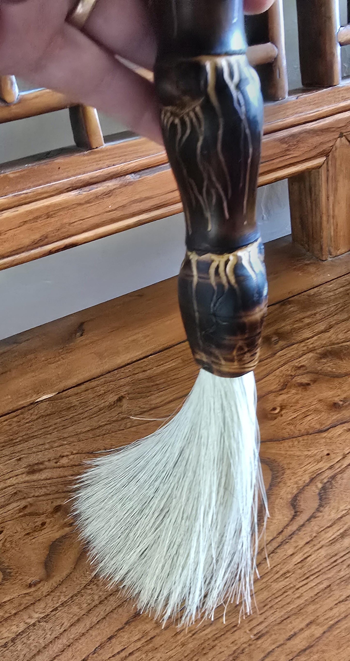 Premium White Horsehair Brush – Bamboo Handle with Engraved Design Paintbrushes Elizabeth Schowachert Art