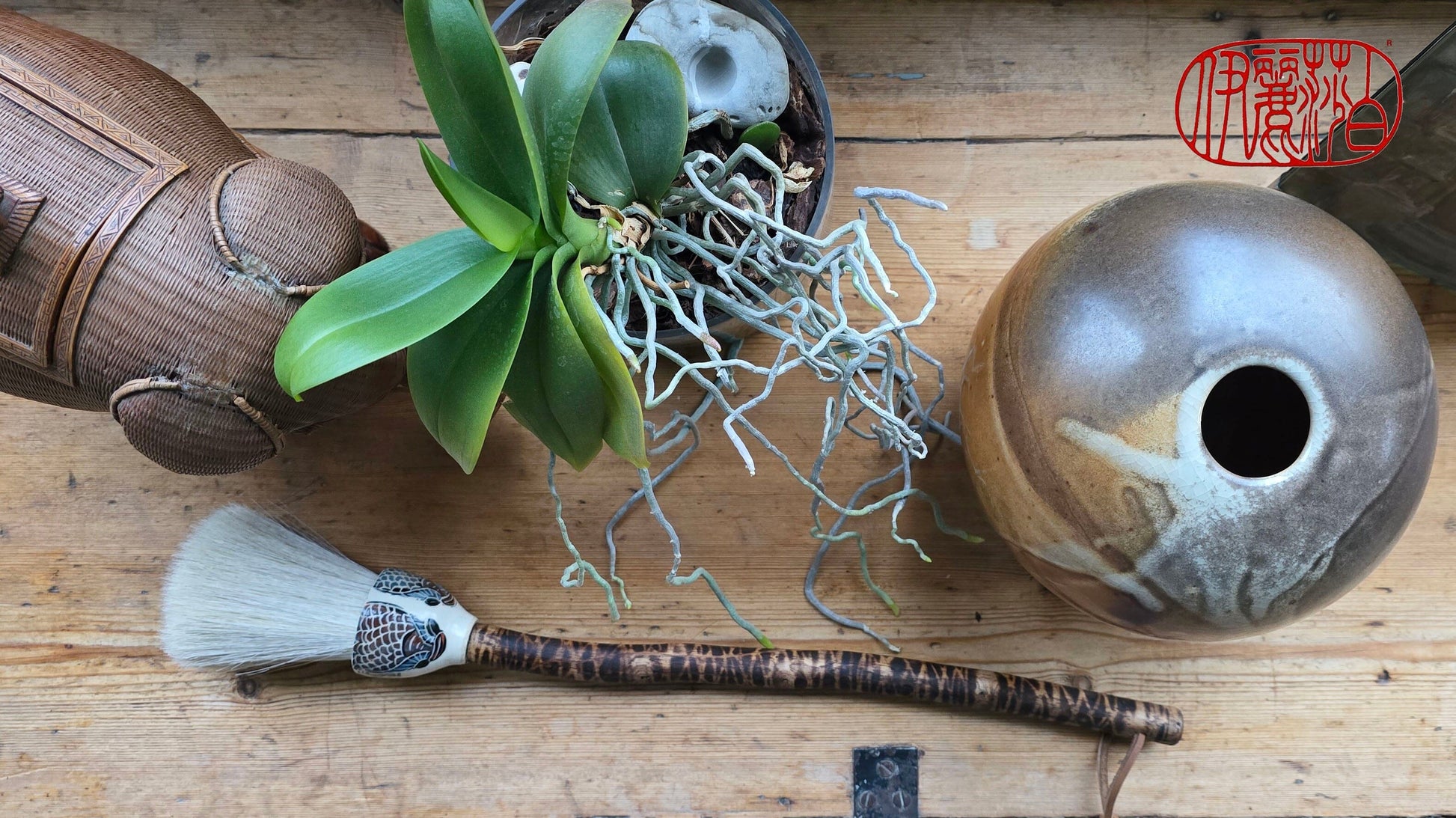 Premium White Horsehair Brush with Ceramic Ferrule and Driftwood Handle Paintbrushes Elizabeth Schowachert Art