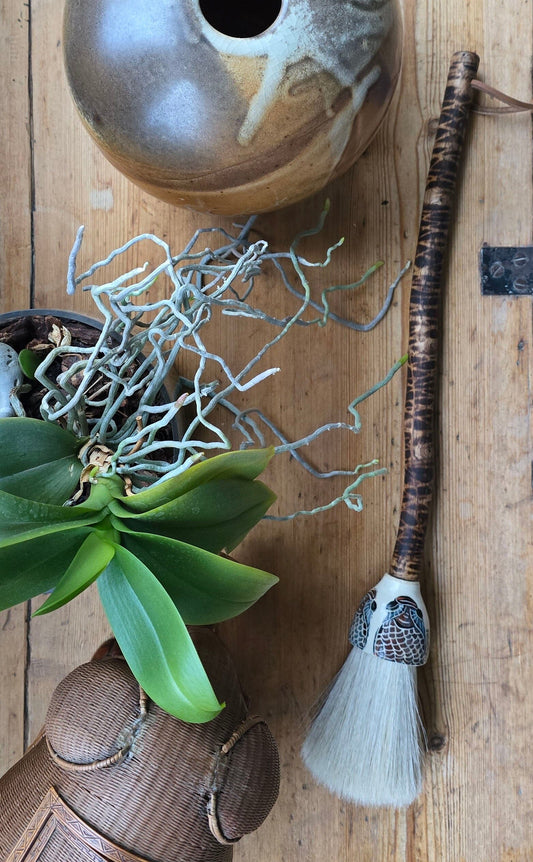 Premium White Horsehair Brush with Ceramic Ferrule and Driftwood Handle Paintbrushes Elizabeth Schowachert Art