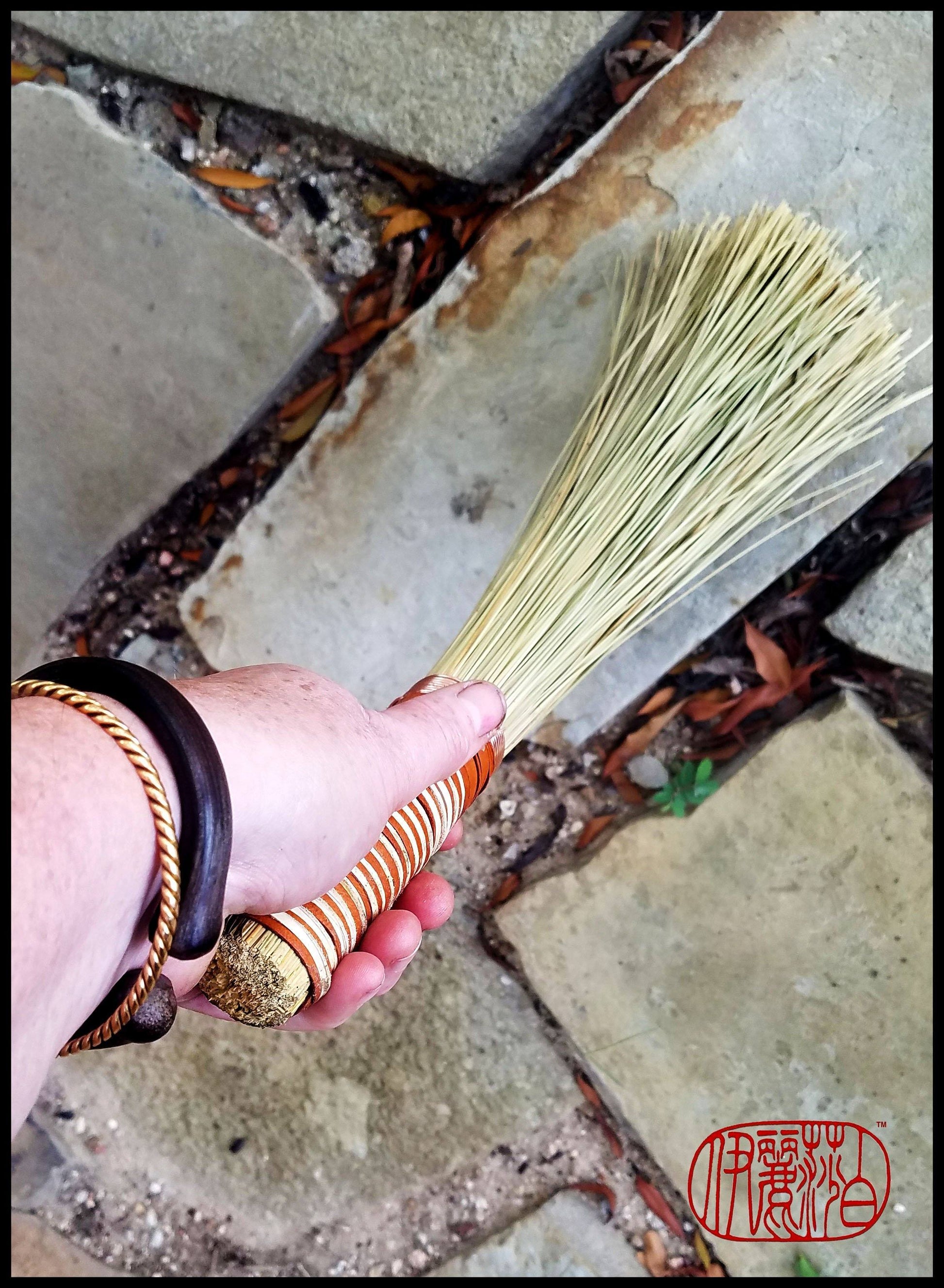 Handmade African Broom Fiber (18 Inches Long Total) Paint Brush - Elizabeth Schowachert Art