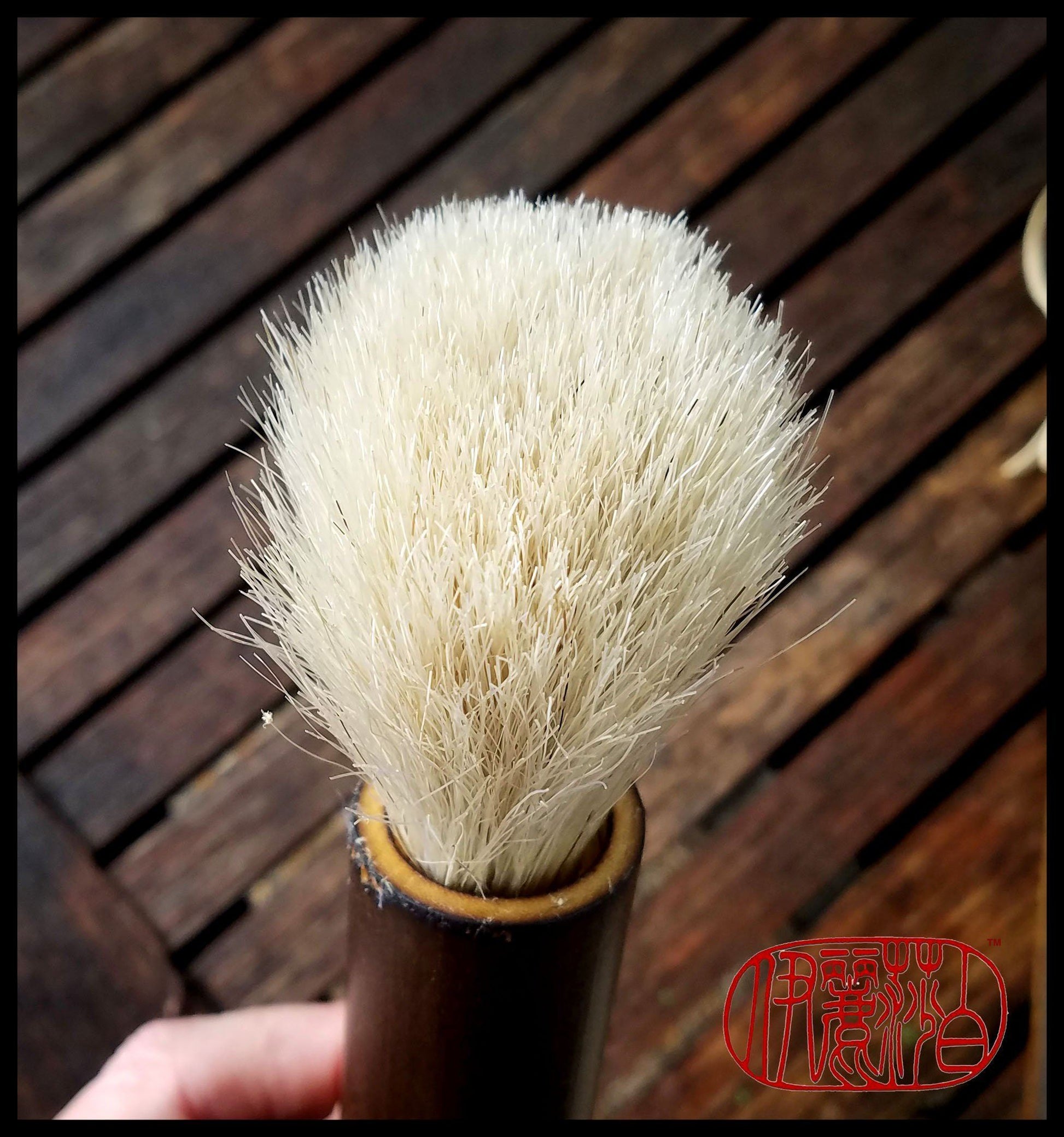Hand Brush curved, pale horse hair